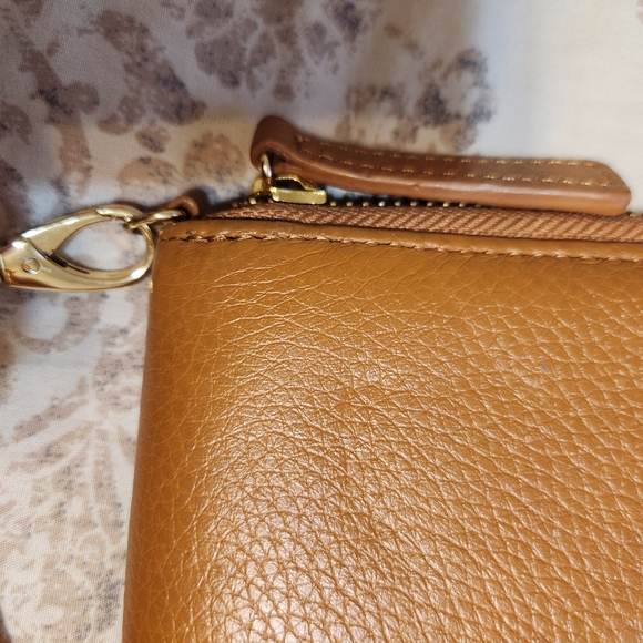 Kenneth Cole NY Wrustlet / Wallet Like New - Picture 3 of 6